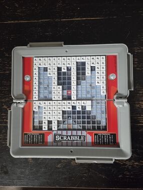 Hasbro Travel Scrabble Game-Complete